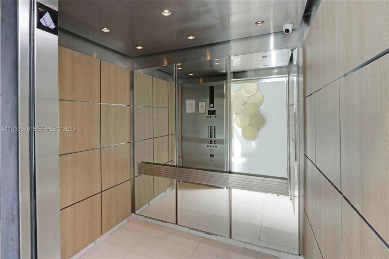 7910 Harbor Island Dr , Unit 405, North Bay Village, FL 33141 Photo