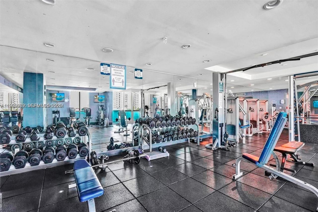 7910 Harbor Island Dr , Unit 405, North Bay Village, FL 33141 Photo