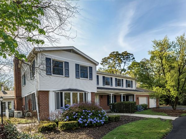 32W050 Cedar Lane, Wayne, IL 60184