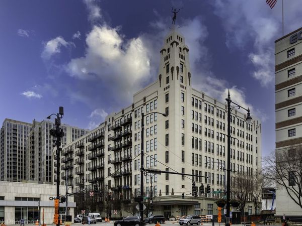 758 N Larrabee Street, Unit 709, Chicago, IL 60654