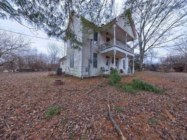 9469 W Sinclair Road, Birdseye, IN 47513