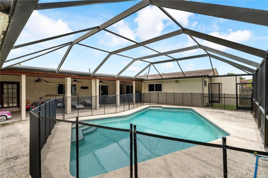 4000 N 41st Court, Hollywood, FL 33021 Photo