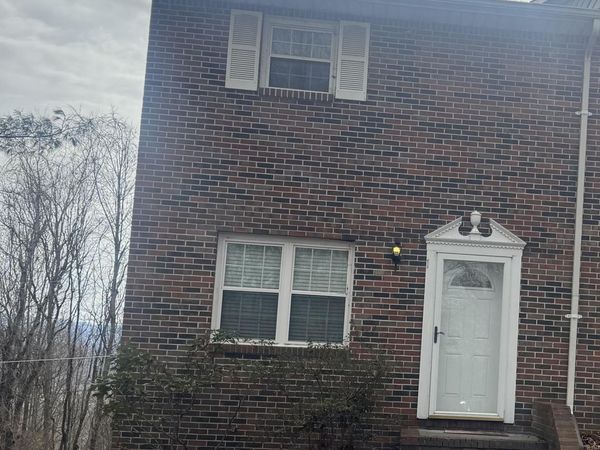 121 Towneview Estates Drive, Unit 1, Elizabethton, TN 37643