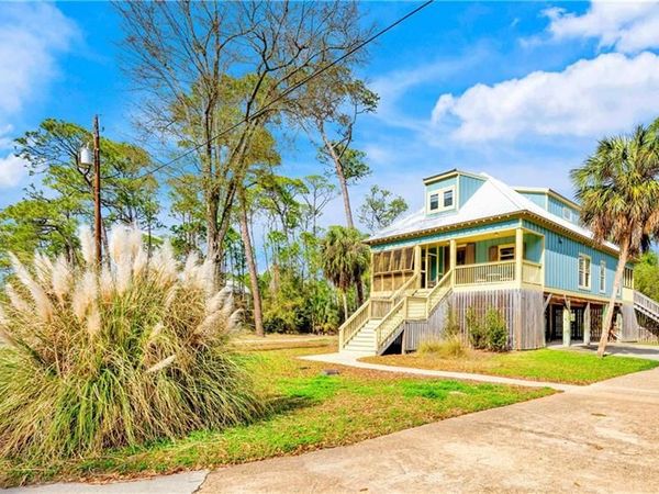 166 Orleans Drive, Dauphin Island, AL 36528