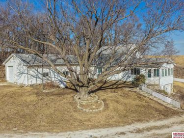 25142 230th Street, Underwood, IA 51576