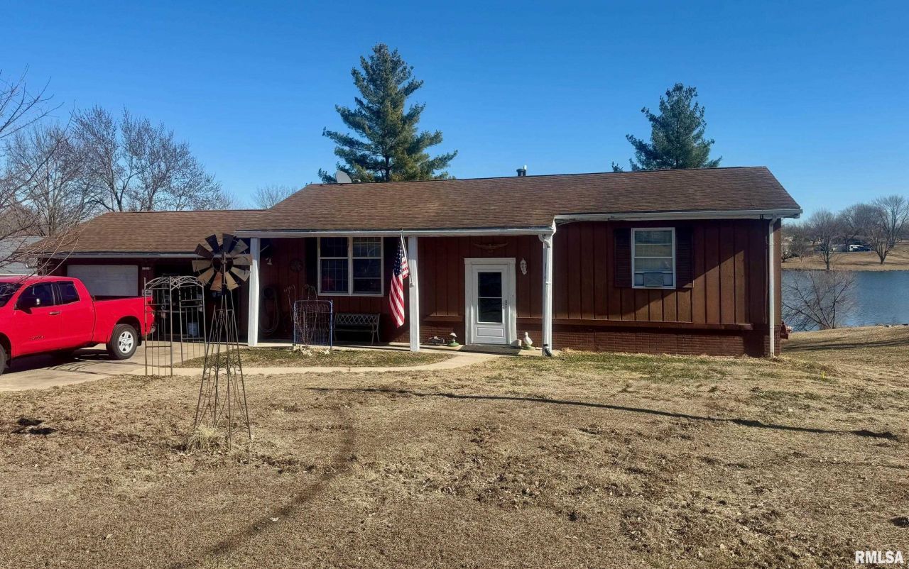 1274 W Lakeshore Drive, Fowler, IL 62338 Main Photo