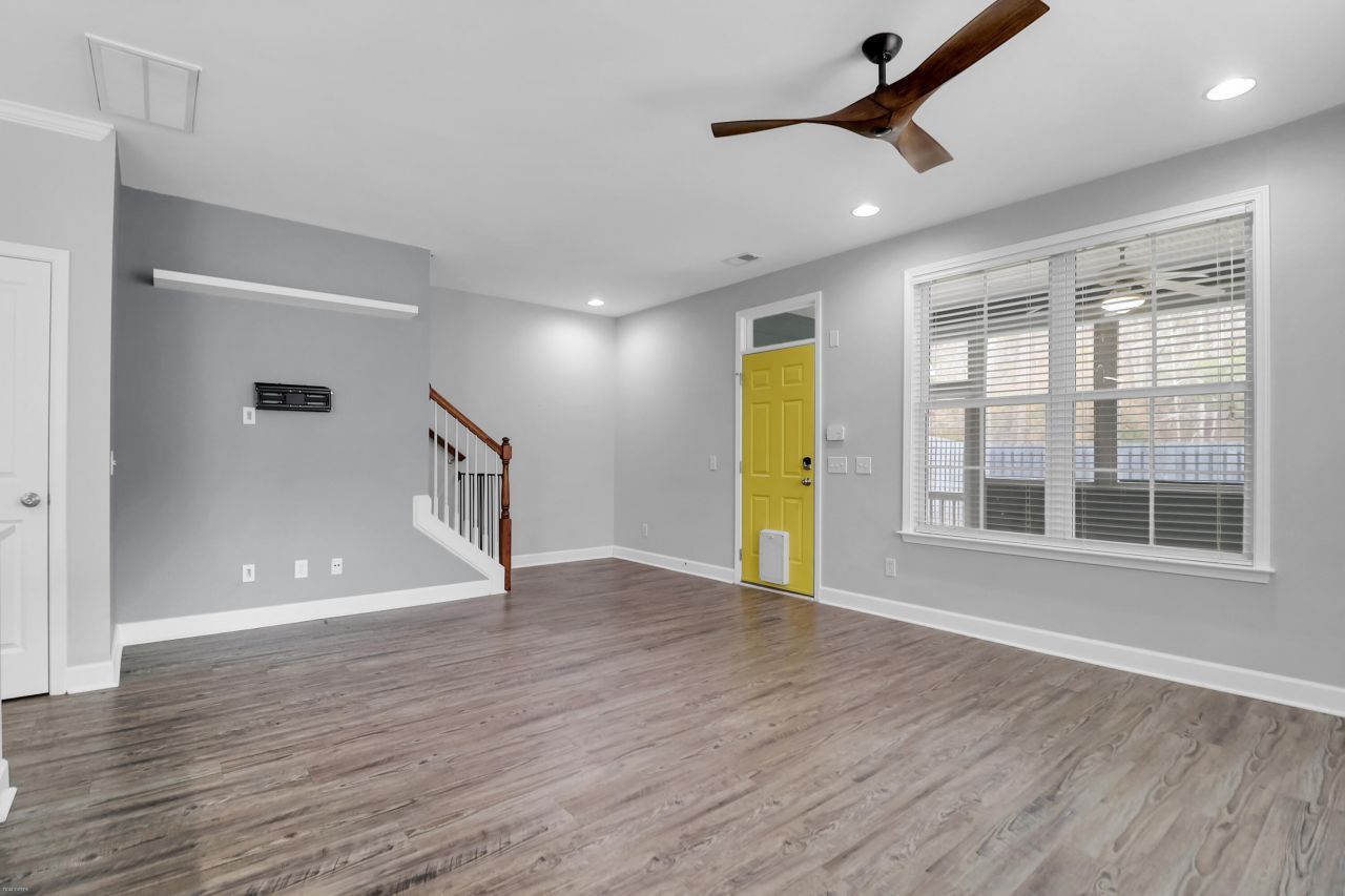 2380 Kings Gate Lane Photo 19