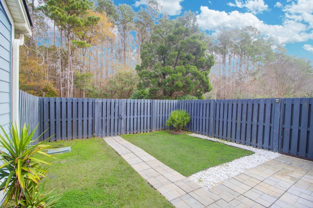 2380 Kings Gate Lane Photo 23