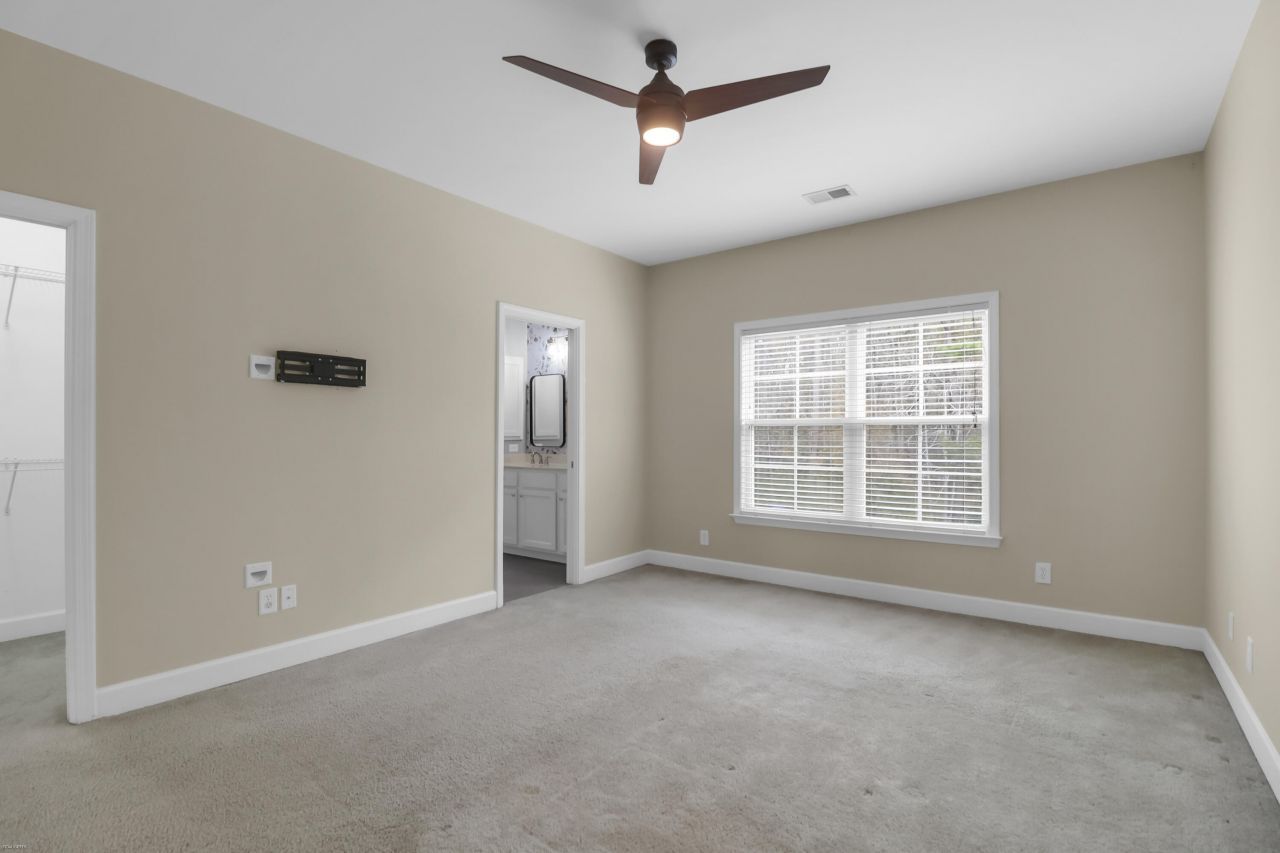 2380 Kings Gate Lane Photo 35