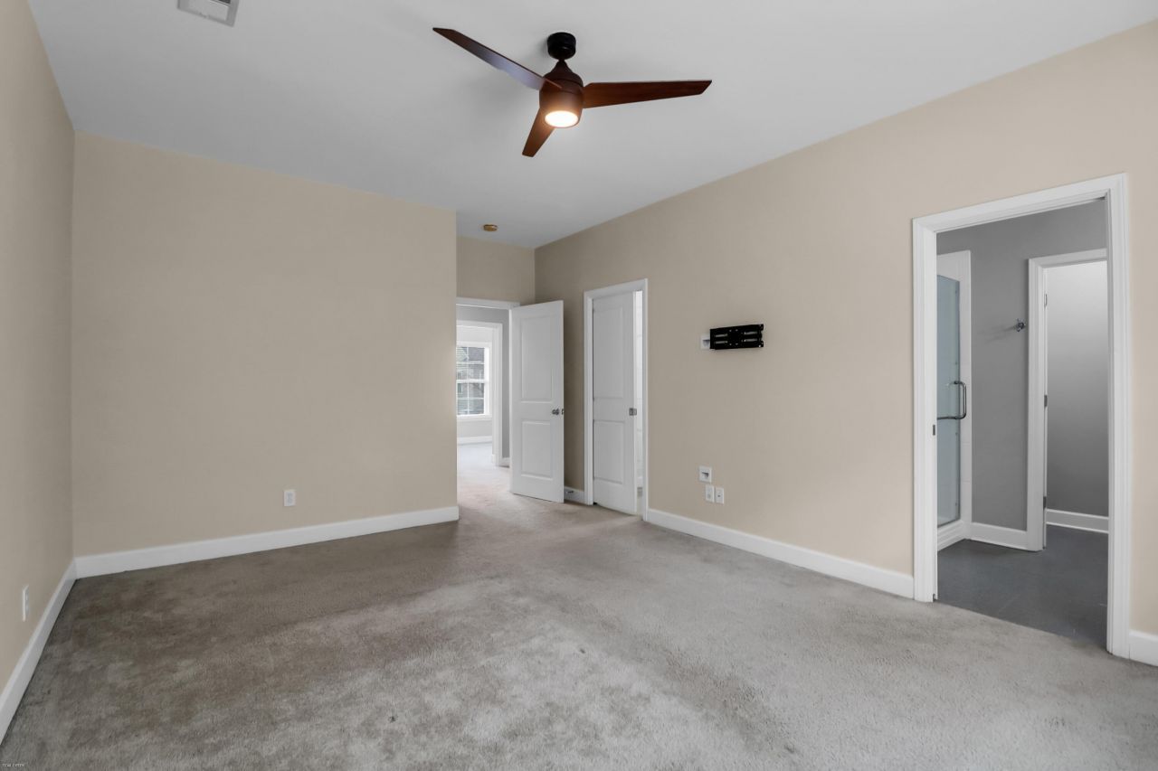 2380 Kings Gate Lane Photo 38