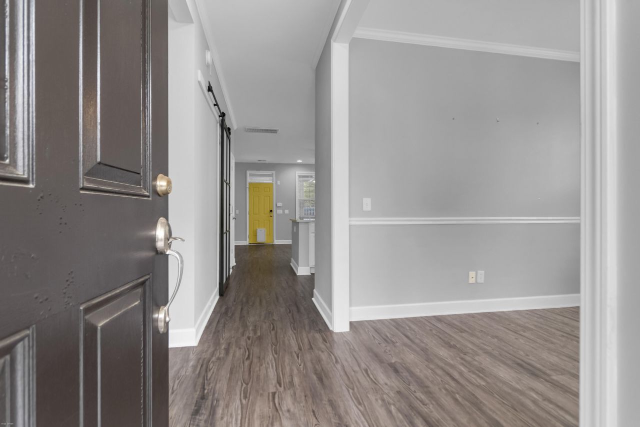 2380 Kings Gate Lane Photo 5