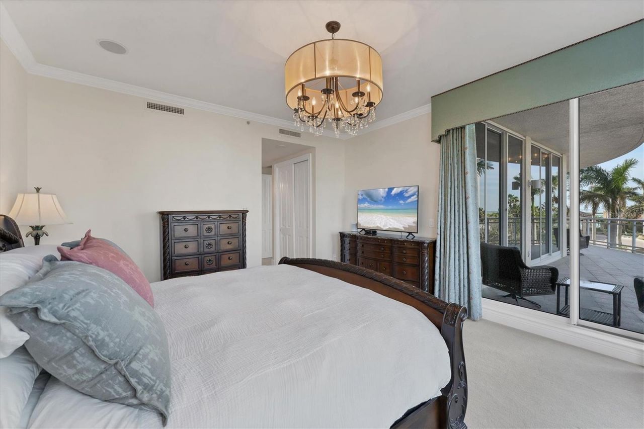 1300 Benjamin Franklin Drive, Unit 304, Sarasota, FL 34236 Photo