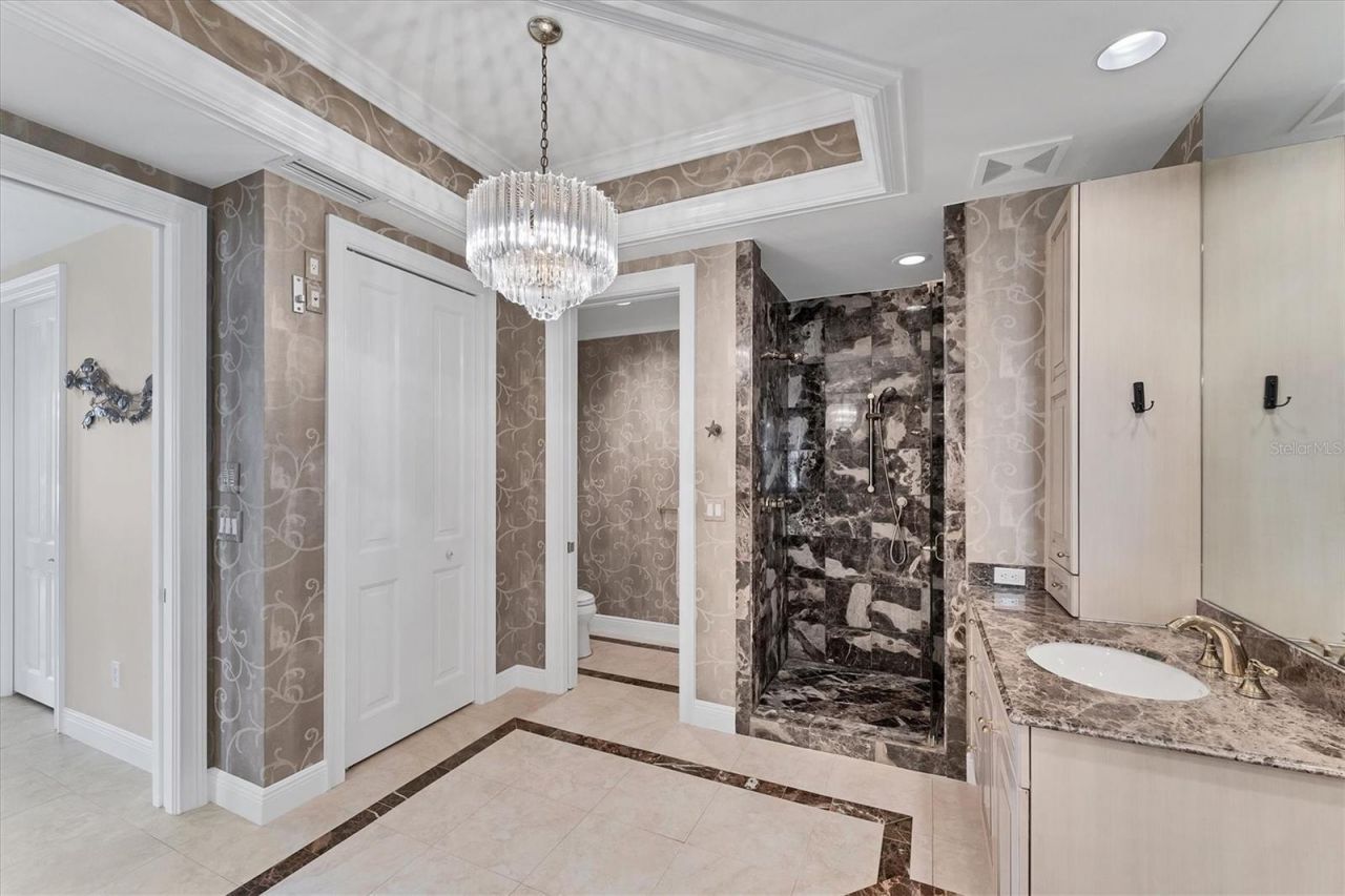 1300 Benjamin Franklin Drive, Unit 304, Sarasota, FL 34236 Photo