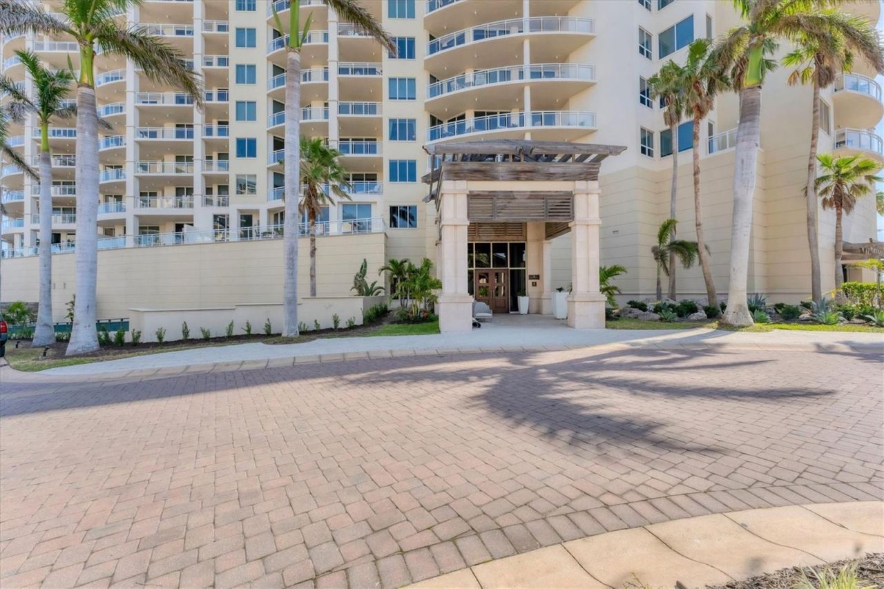 1300 Benjamin Franklin Drive, Unit 304, Sarasota, FL 34236 Photo