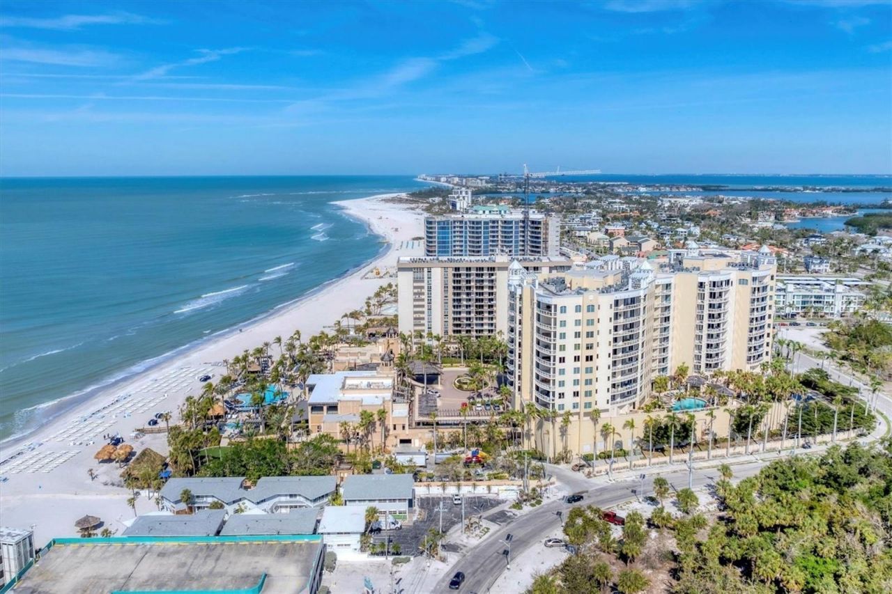 1300 Benjamin Franklin Drive, Unit 304, Sarasota, FL 34236 Photo