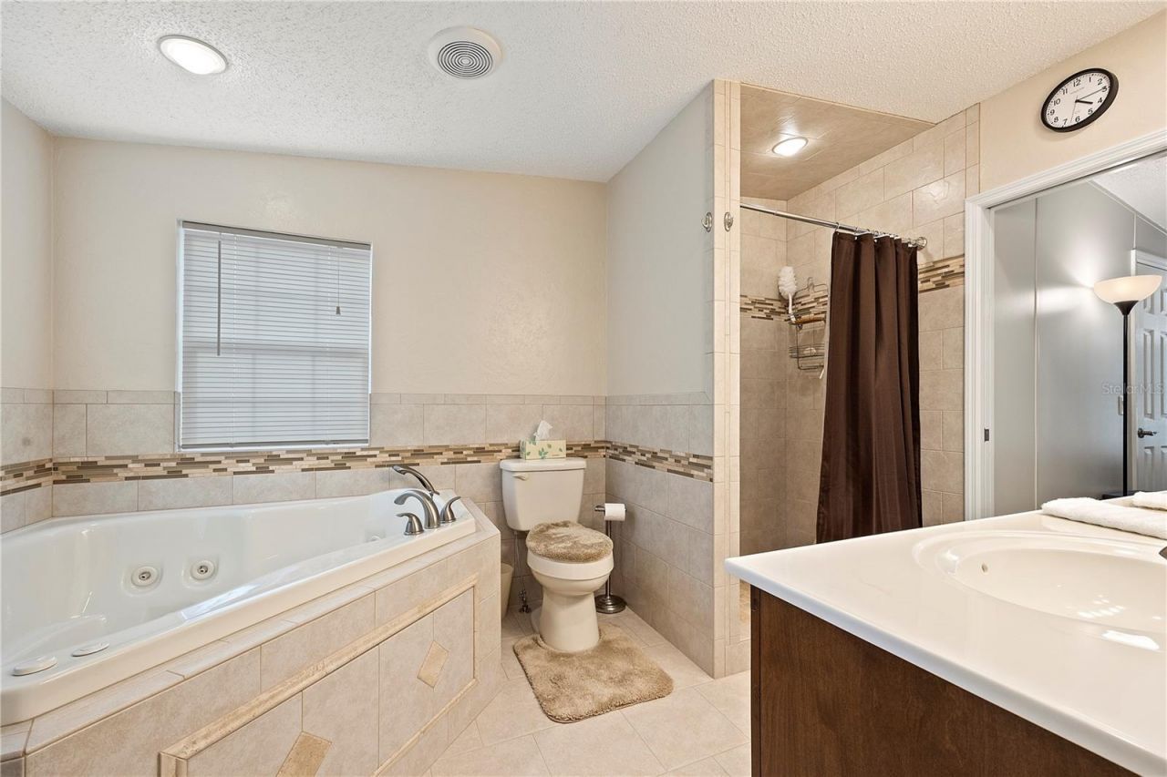 9972 SW County Road 240, Lake City, FL 32024 Photo