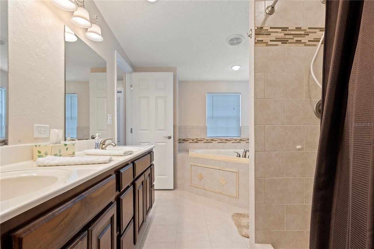 9972 SW County Road 240, Lake City, FL 32024 Photo