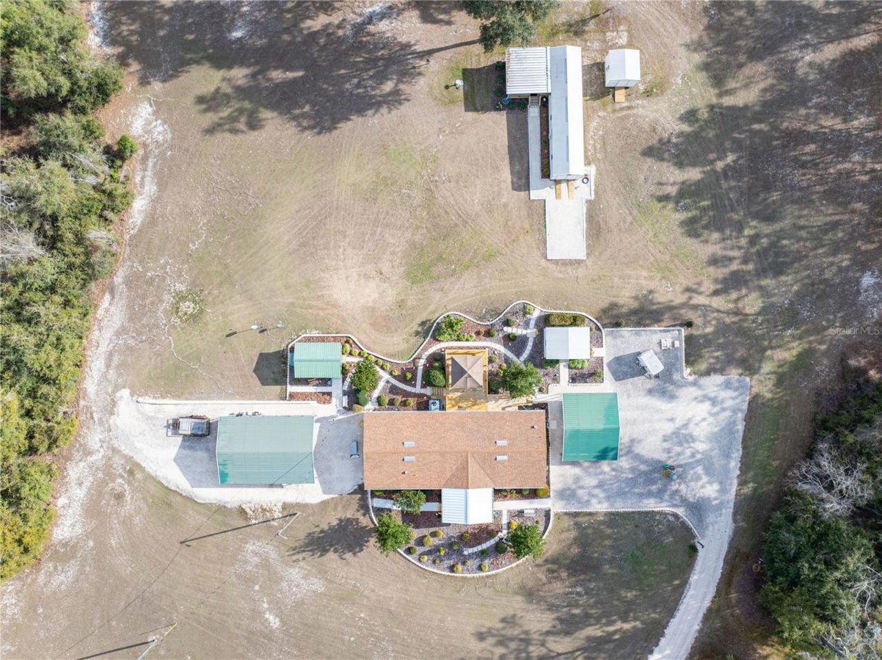 9972 SW County Road 240, Lake City, FL 32024 Photo