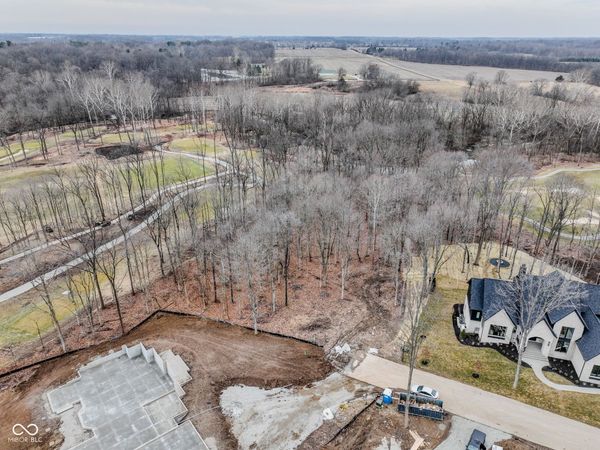 10360 Somerford Ridge, Zionsville, IN 46077