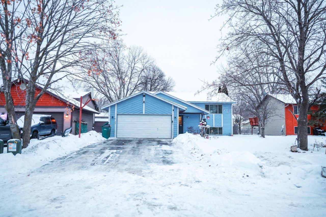 3222 Greenbrier Street, Vadnais Heights, MN 55127 Main Photo