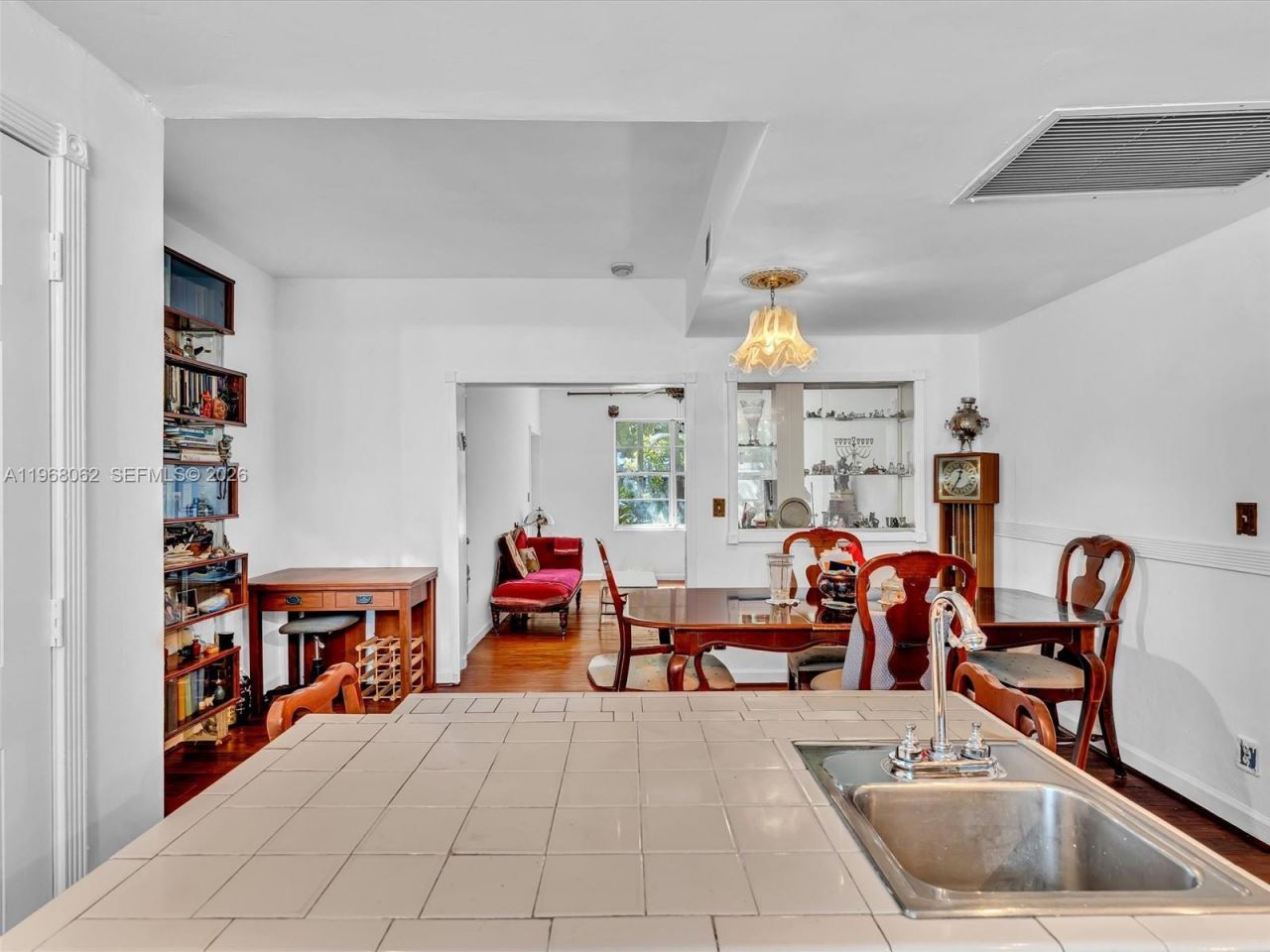 503 12th St, Unit 5, Miami Beach, FL 33139 Photo