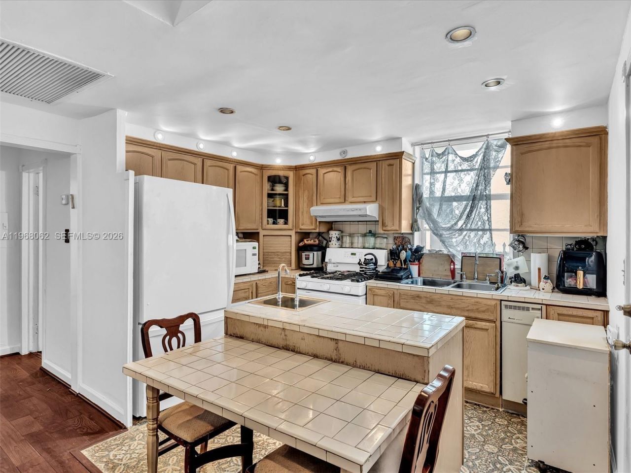 503 12th St, Unit 5, Miami Beach, FL 33139 Photo