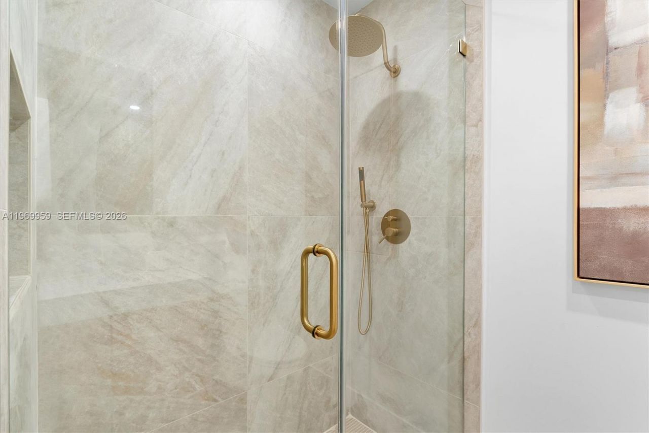 560 NE 110th Ter, Miami, FL 33161 Photo