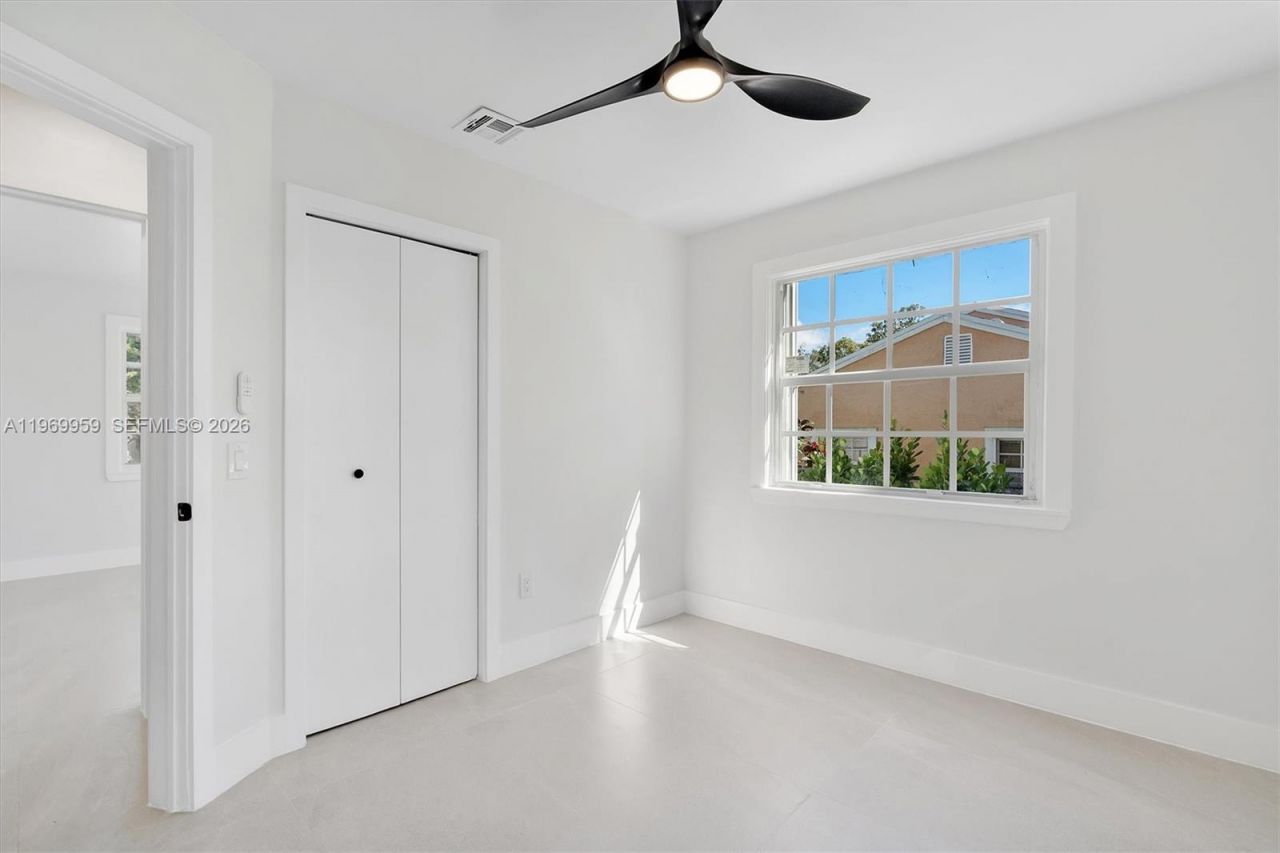 560 NE 110th Ter, Miami, FL 33161 Photo