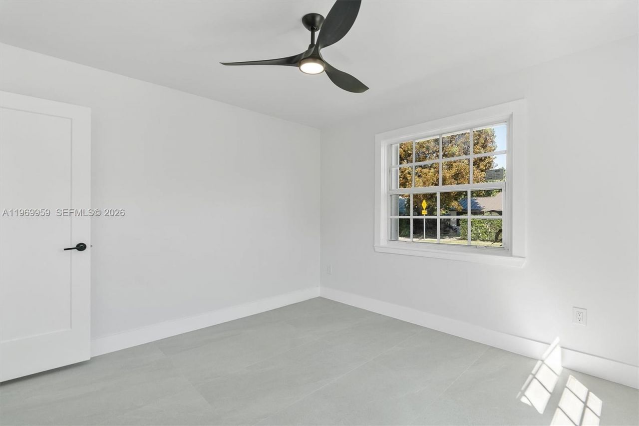 560 NE 110th Ter, Miami, FL 33161 Photo