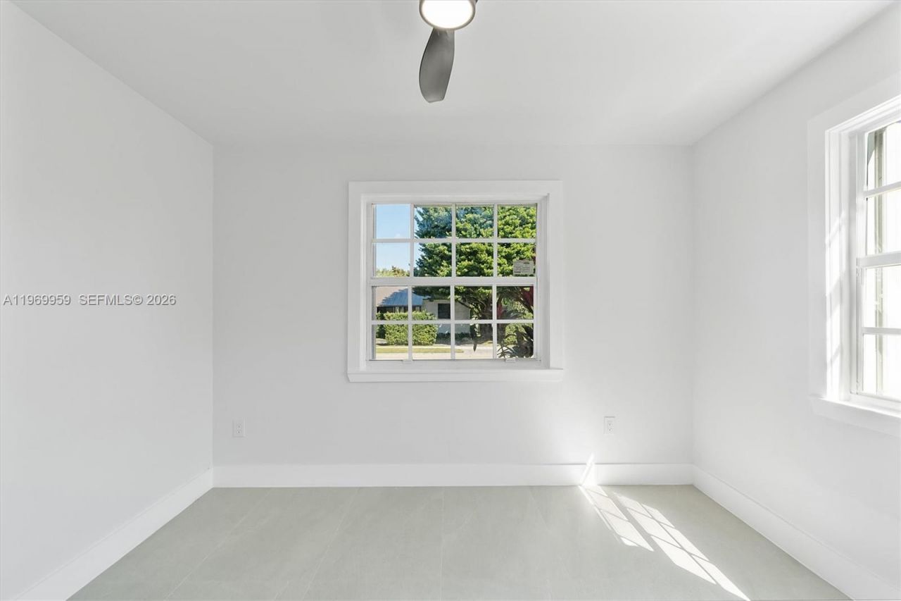 560 NE 110th Ter, Miami, FL 33161 Photo