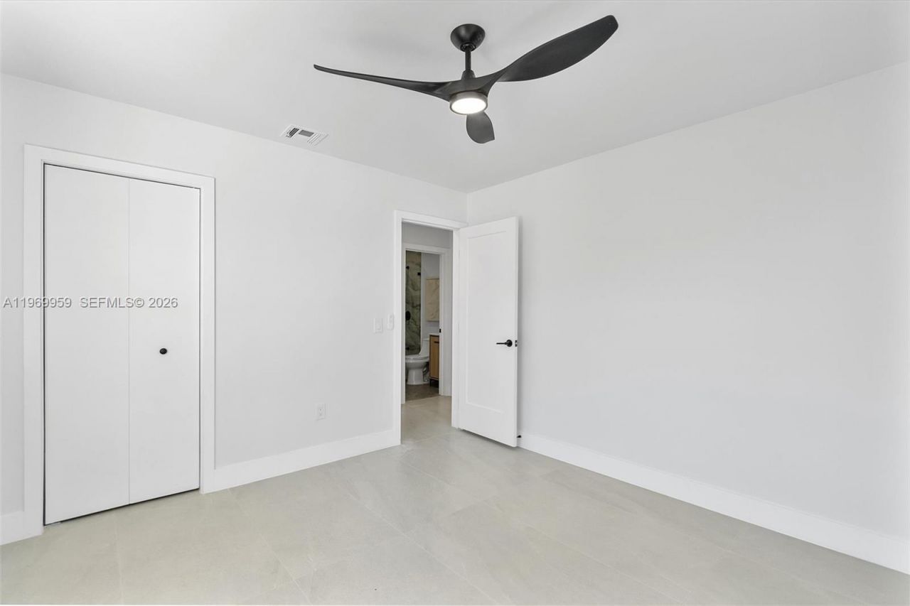 560 NE 110th Ter, Miami, FL 33161 Photo