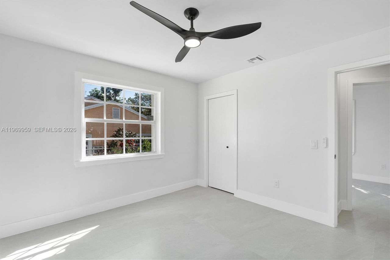 560 NE 110th Ter, Miami, FL 33161 Photo