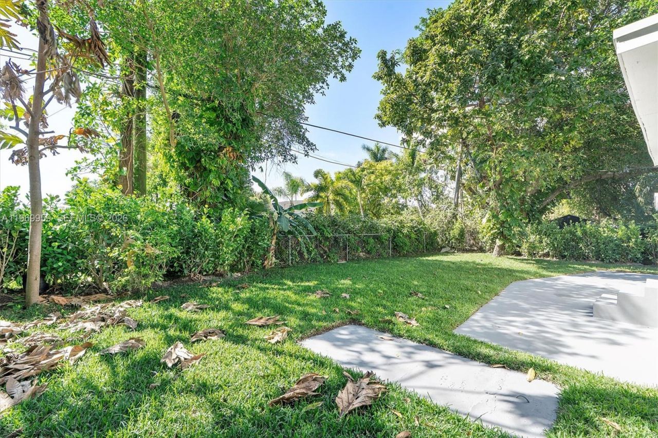 560 NE 110th Ter, Miami, FL 33161 Photo