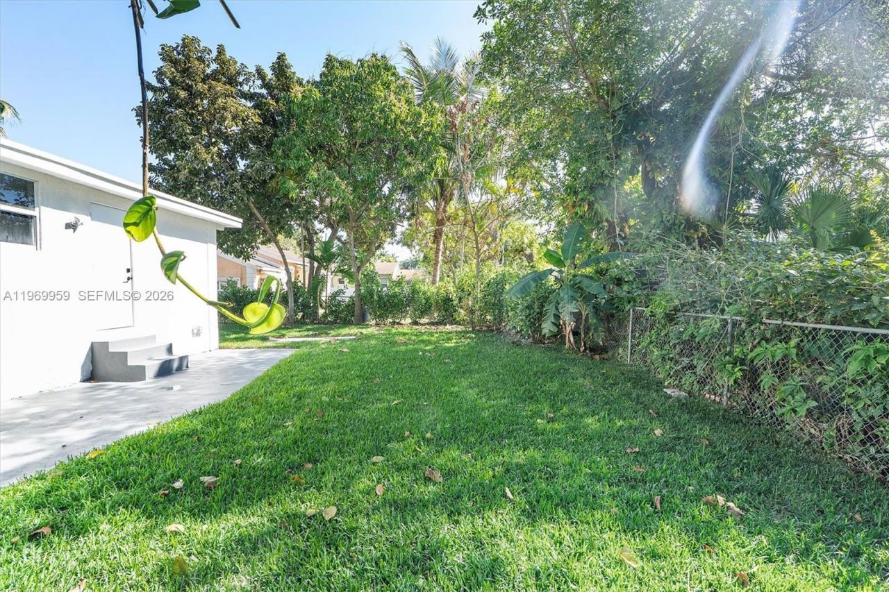 560 NE 110th Ter, Miami, FL 33161 Photo