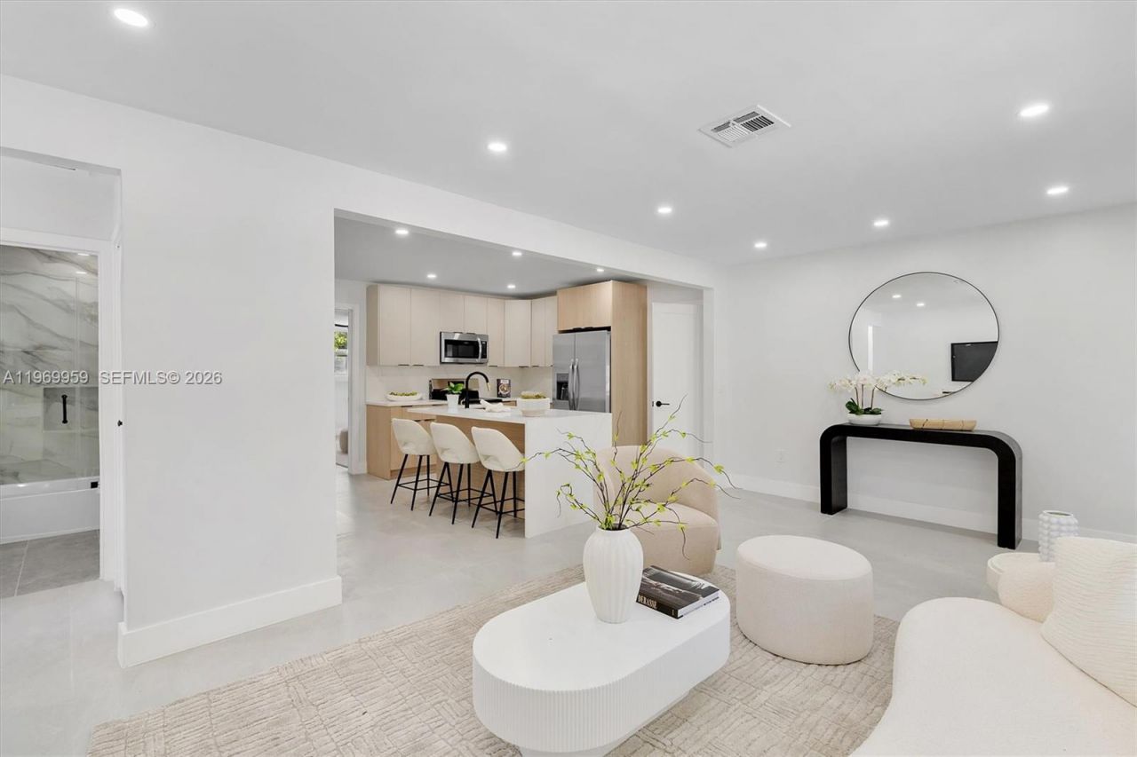 560 NE 110th Ter, Miami, FL 33161 Photo