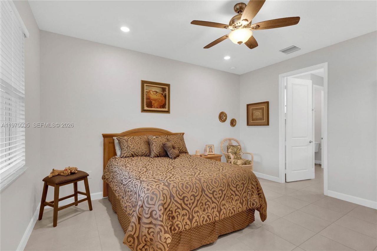 548 SE Plumeria Dr, Port Saint Lucie, FL 34984 Photo