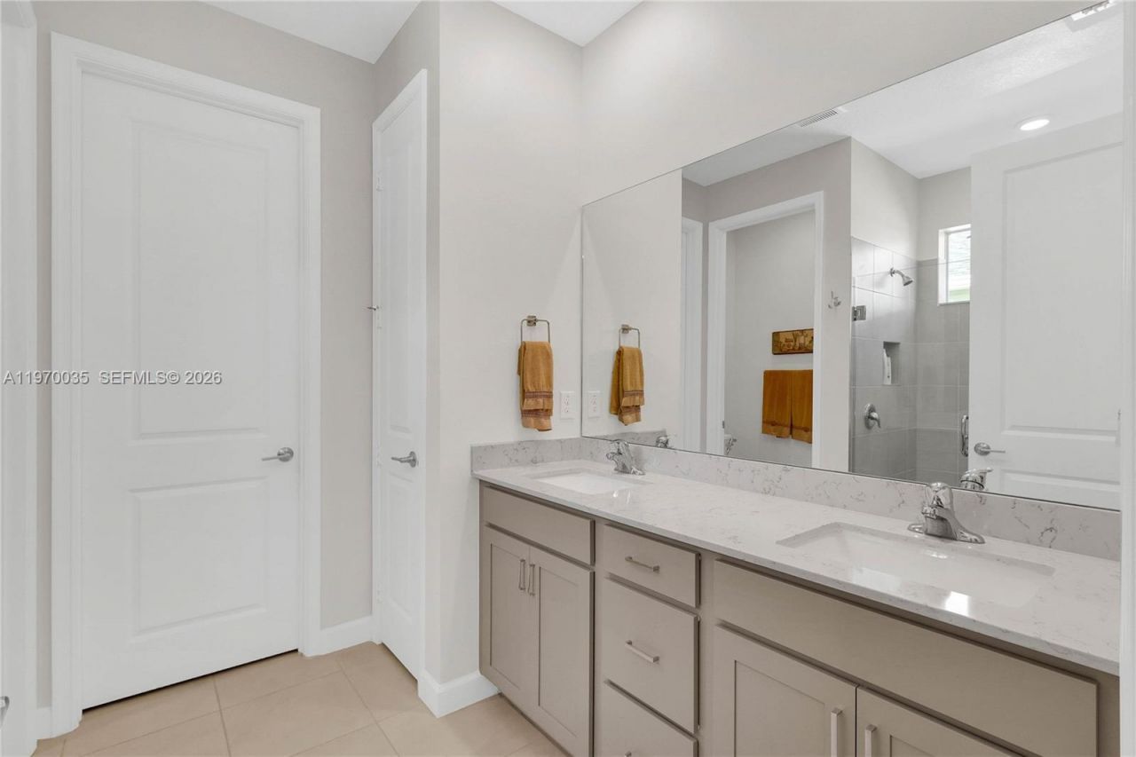 548 SE Plumeria Dr, Port Saint Lucie, FL 34984 Photo