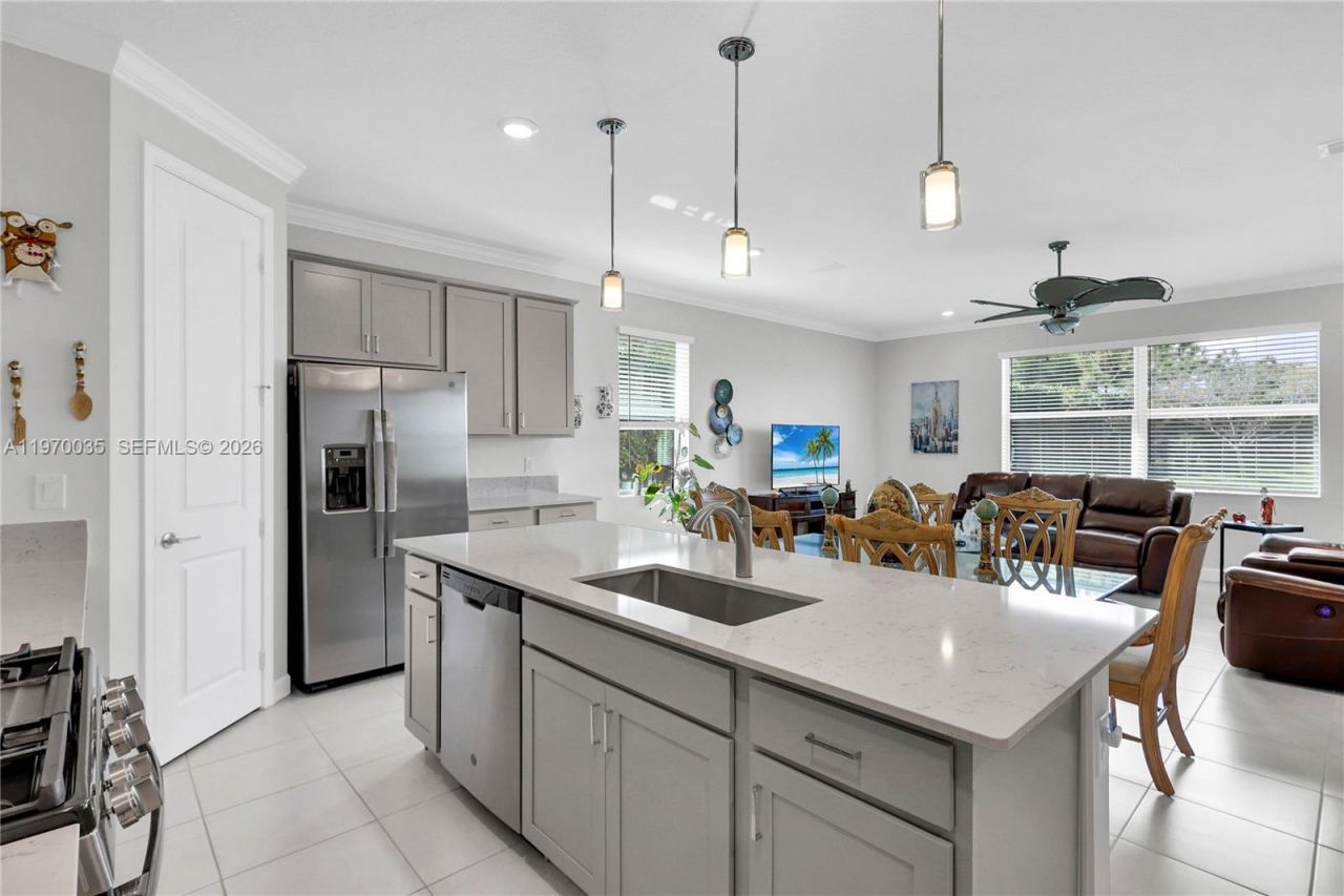 548 SE Plumeria Dr, Port Saint Lucie, FL 34984 Photo