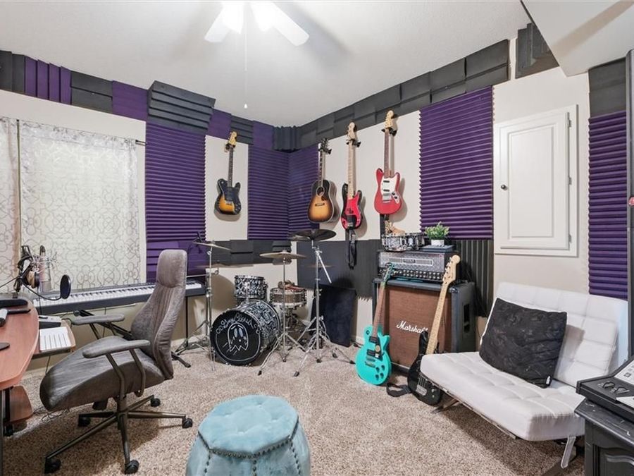 Property Image 37