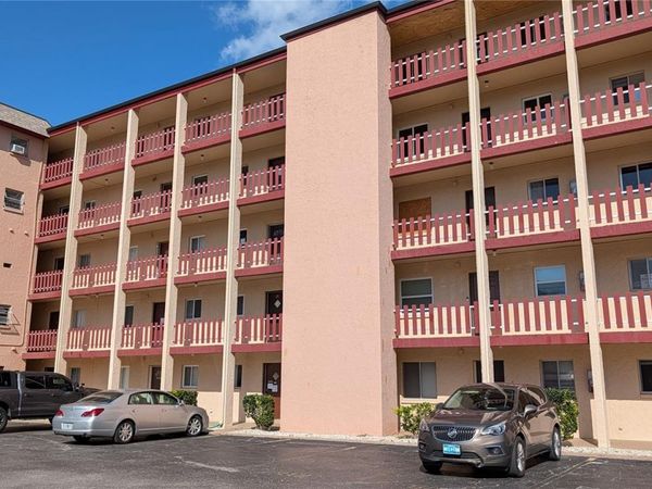 4087 LAKE BAYSHORE DRIVE, Unit 312, BRADENTON, FL 34205