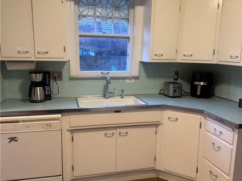 19131 S Lake Shore Boulevard, Euclid, OH 44119 Photo 11