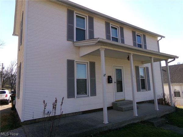 1215 Denman Avenue, Coshocton, OH 43812