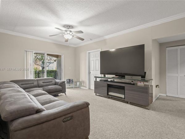 230 SW 117th Ter, Unit 11108, Pembroke Pines, FL 33025