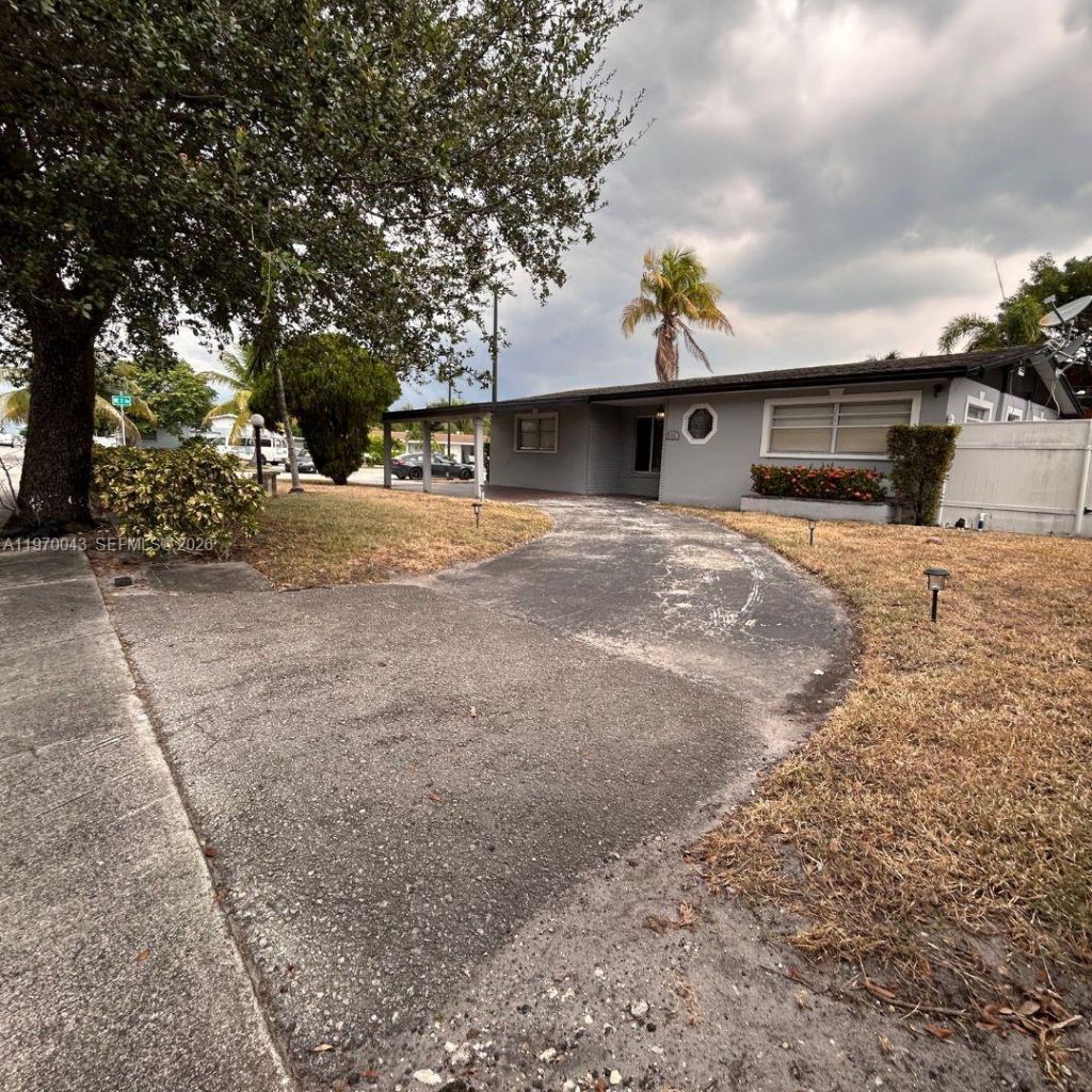 221 NE 24th St , Pompano Beach, FL 33064 Photo