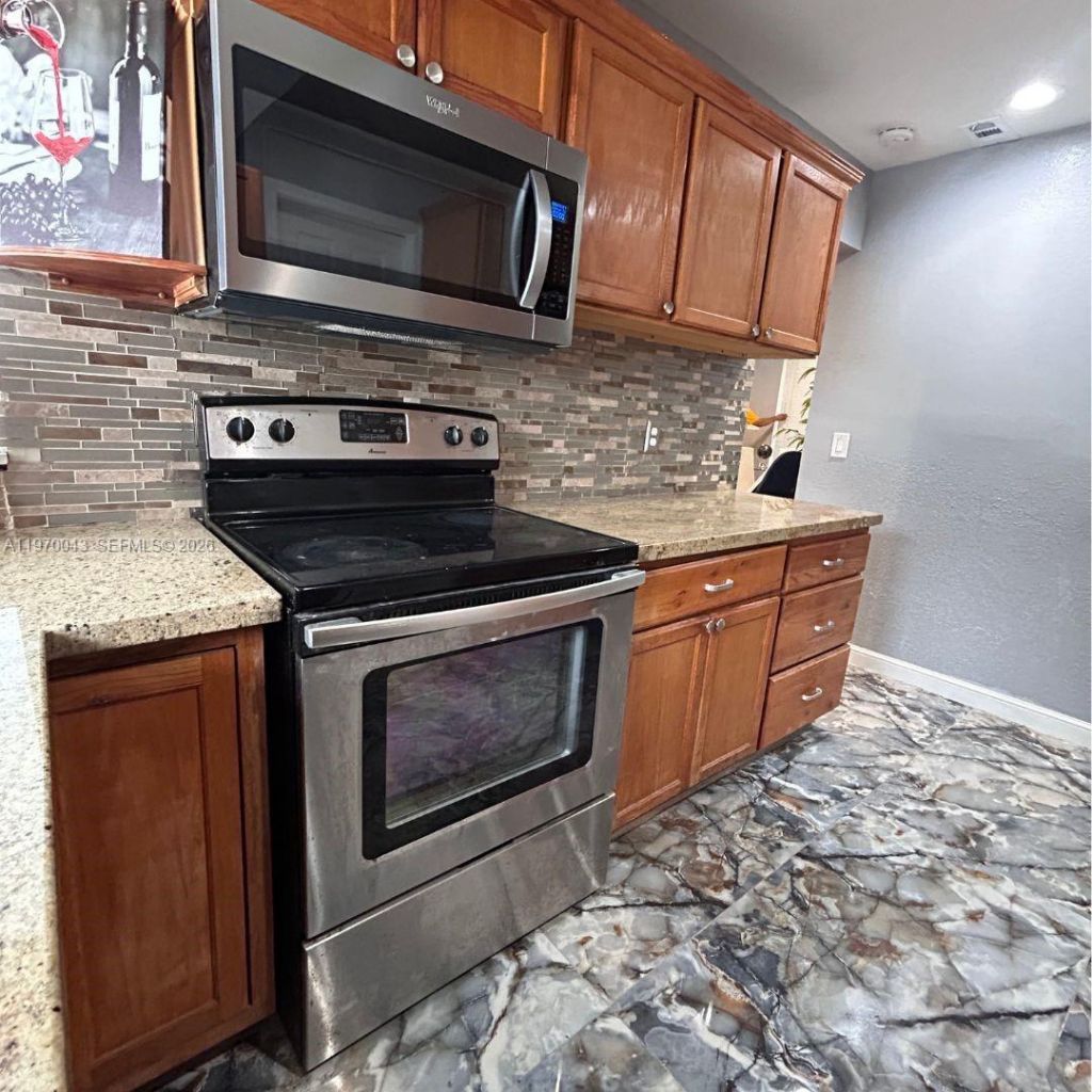 221 NE 24th St , Pompano Beach, FL 33064 Photo