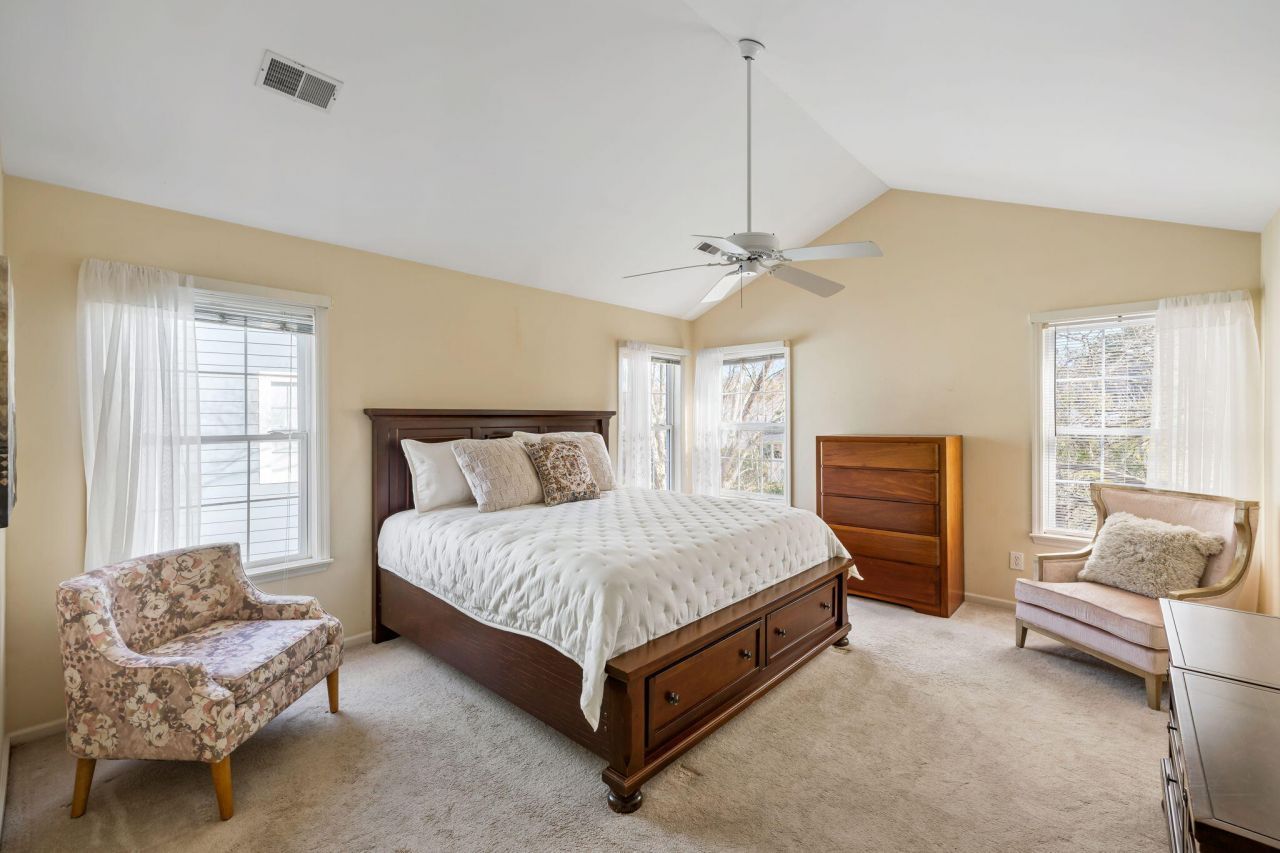 718 High Battery Circle Photo 17