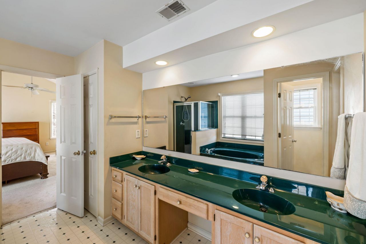 718 High Battery Circle Photo 18