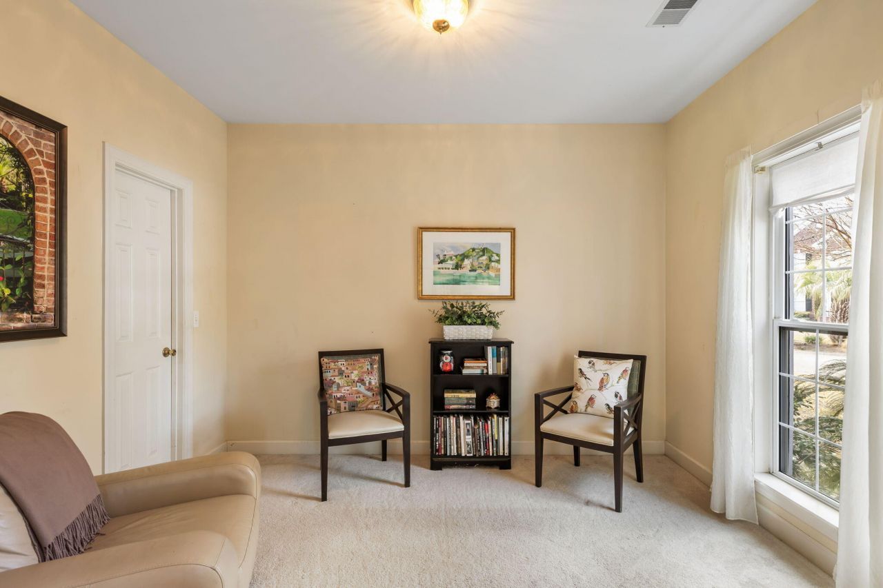 718 High Battery Circle Photo 5