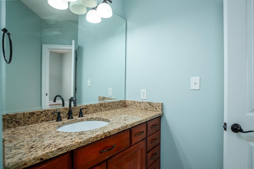 205 Utopiate Ct. Photo 33