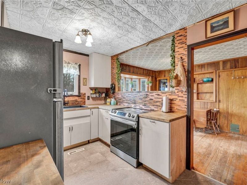 7182 State Route 45, North Bloomfield, OH 44450 Photo 13